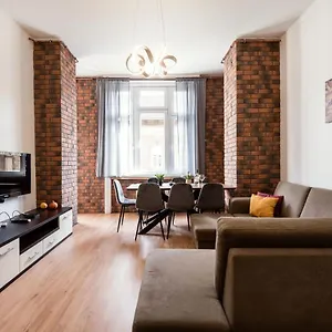  Appartamento Jacuzzi And Privacy With 2 Balconies And Free Garage