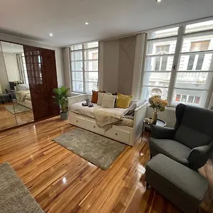 Apartment Vintage In The Heart Of The City, Budapest