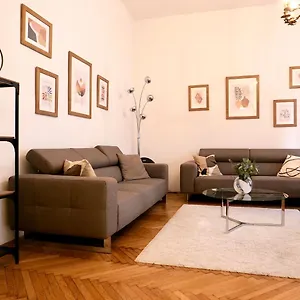  Appartamento Contemporary Váci Utca
