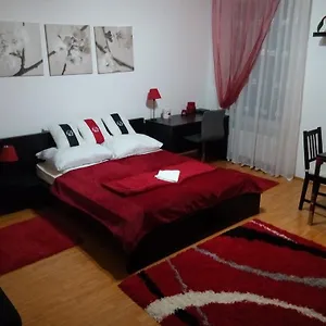 Debrecenter Apartman Апартаменты