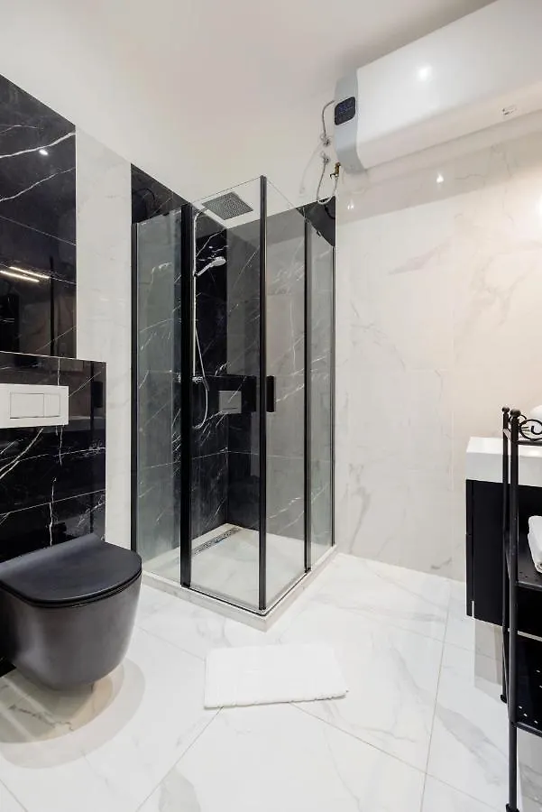 A Golden Star Modern Luxury Apartments And Rooms Budapest 0*,  Hungary