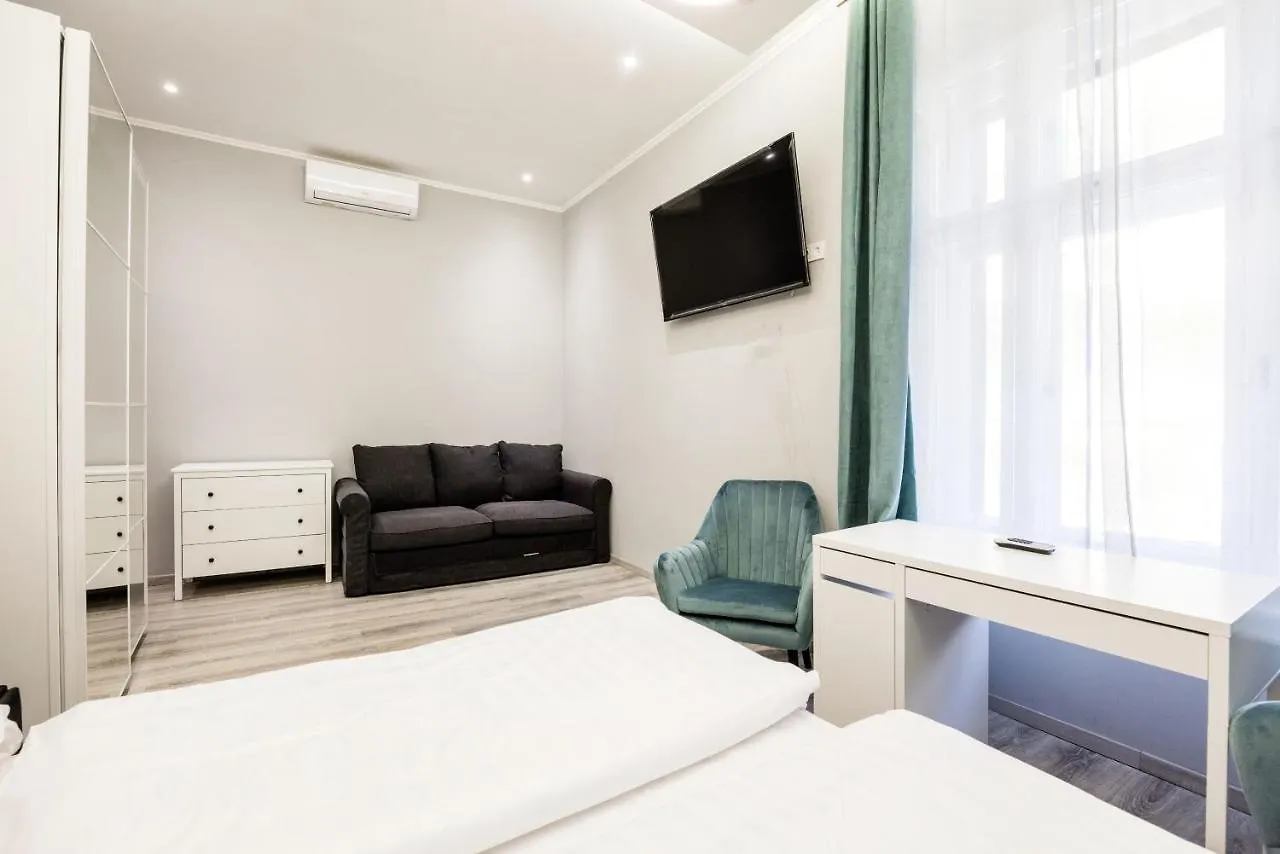 A Golden Star Modern Luxury Apartments And Rooms Budapest