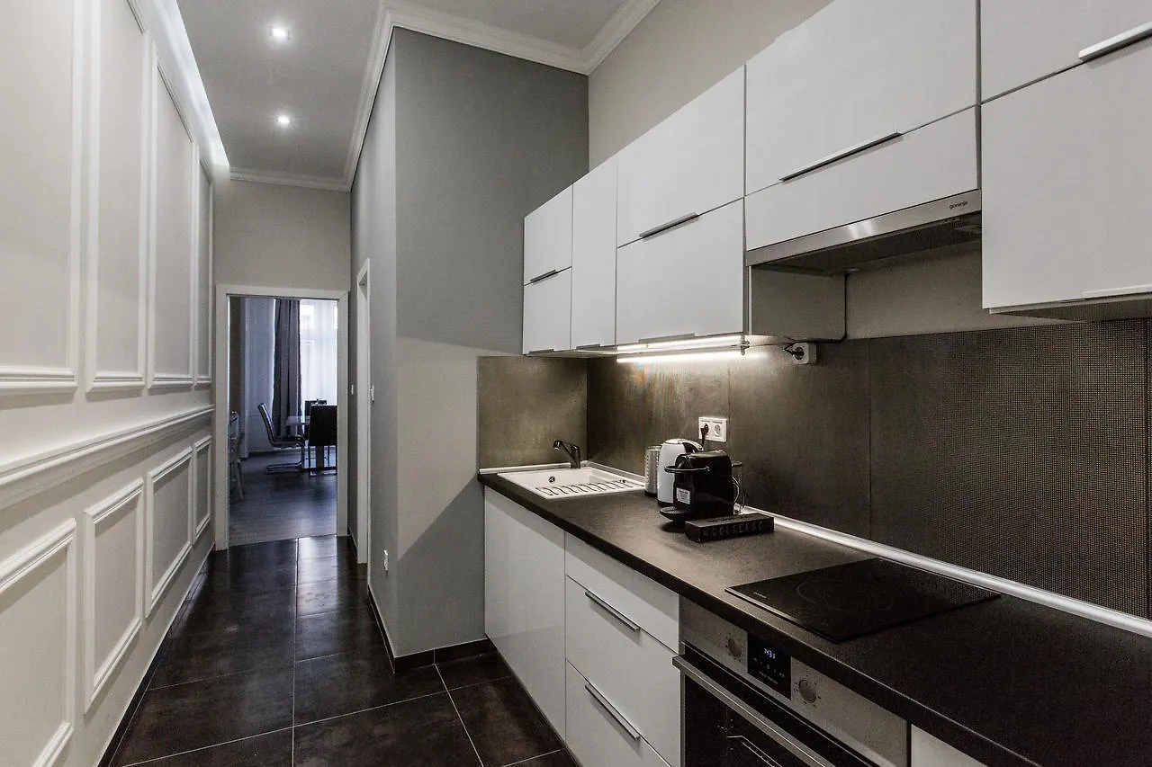 A Golden Star Modern Luxury Apartments And Rooms Budapest Ungheria