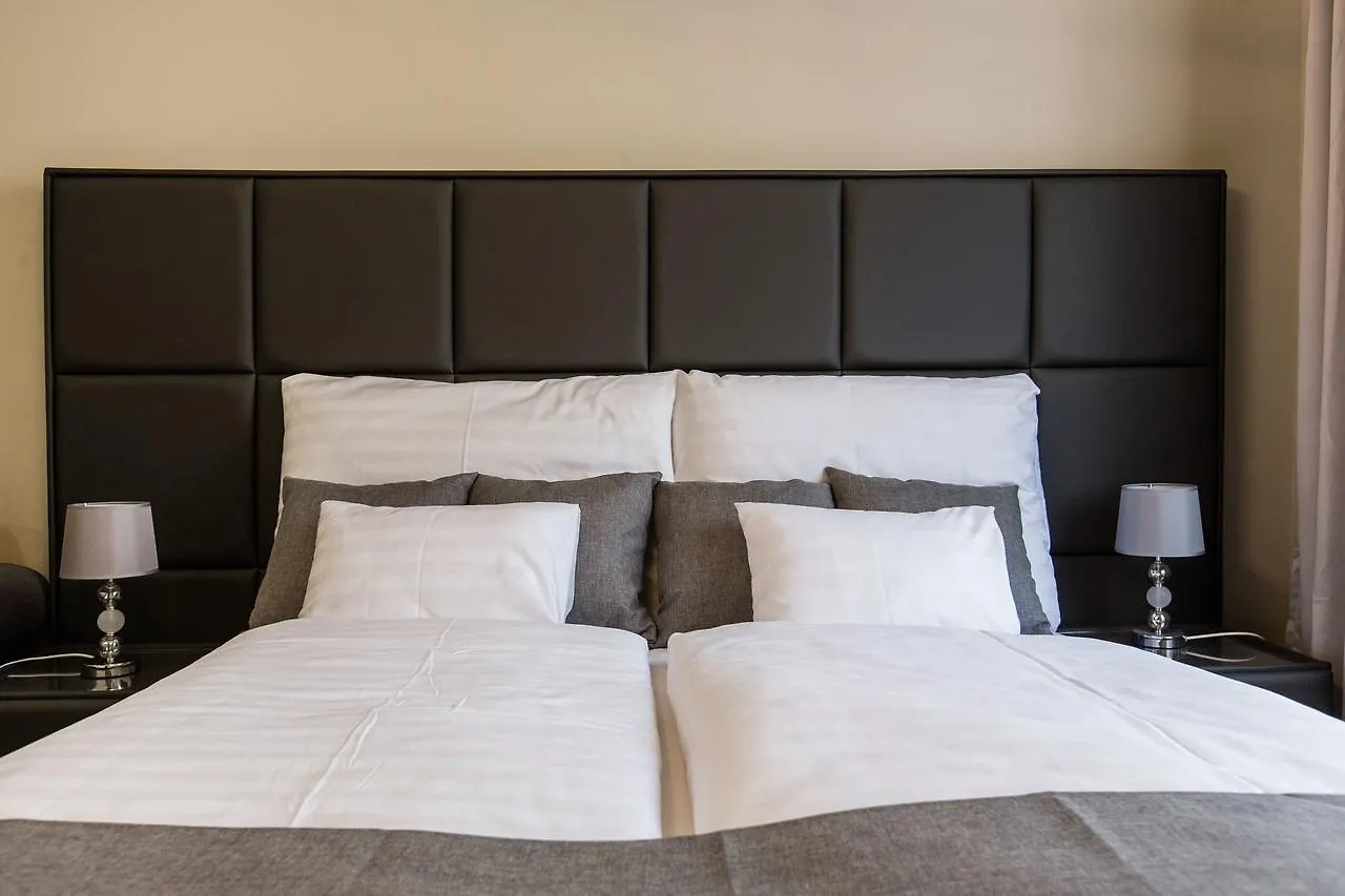 A Golden Star Modern Luxury Apartments And Rooms Budapest