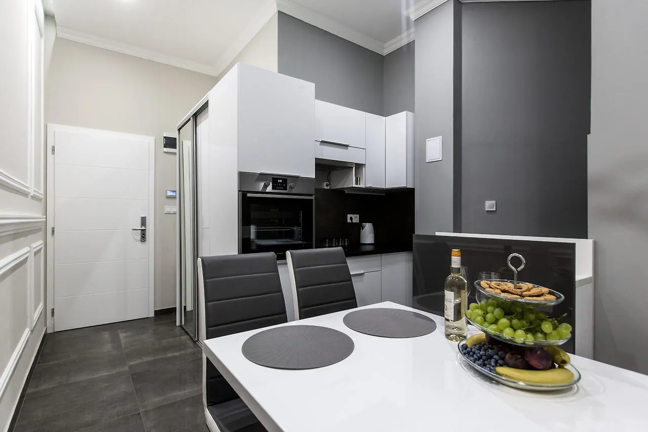 A Golden Star Modern Luxury Apartments And Rooms Budapest